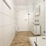 Apartment Schöne 80m2, 3 Schlafzimmer, 2 Bäder, Zentrumnah, 3og