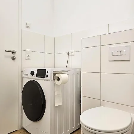 Lägenhet Schoene 80m2, 3 Schlafzimmer, 2 Baeder, Zentrumnah, 3og Erfurt