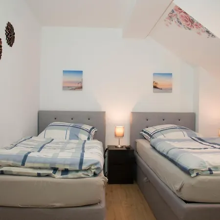 Schoene 80m2, 3 Schlafzimmer, 2 Baeder, Zentrumnah, 3og *