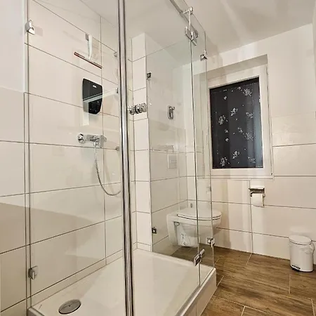 Apartmán Schoene 80m2, 3 Schlafzimmer, 2 Baeder, Zentrumnah, 3og Erfurt