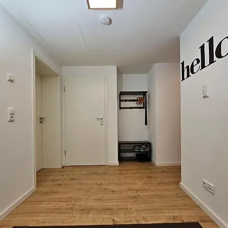 Schoene 80m2, 3 Schlafzimmer, 2 Baeder, Zentrumnah, 3og