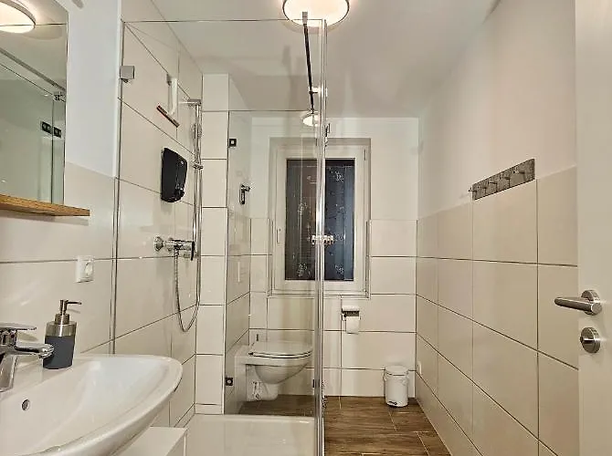 Schoene 80m2, 3 Schlafzimmer, 2 Baeder, Zentrumnah, 3og Erfurt