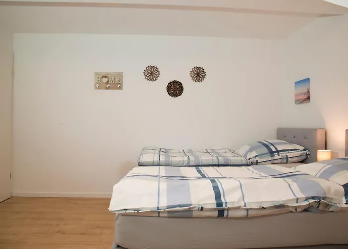 Schoene 80m2, 3 Schlafzimmer, 2 Baeder, Zentrumnah, 3og Appartement