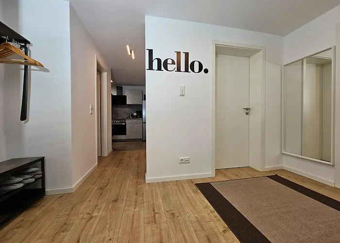 Schoene 80m2, 3 Schlafzimmer, 2 Baeder, Zentrumnah, 3og *