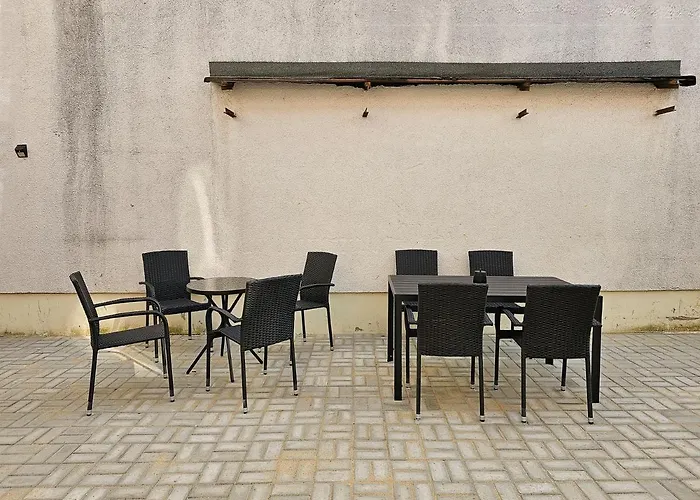 Schoene 80m2, 3 Schlafzimmer, 2 Baeder, Zentrumnah, 3og *