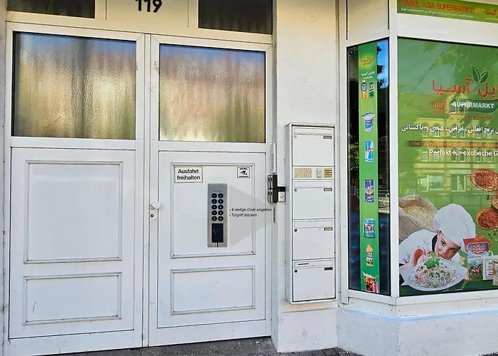 Schoene 80m2, 3 Schlafzimmer, 2 Baeder, Zentrumnah, 3og Appartement *